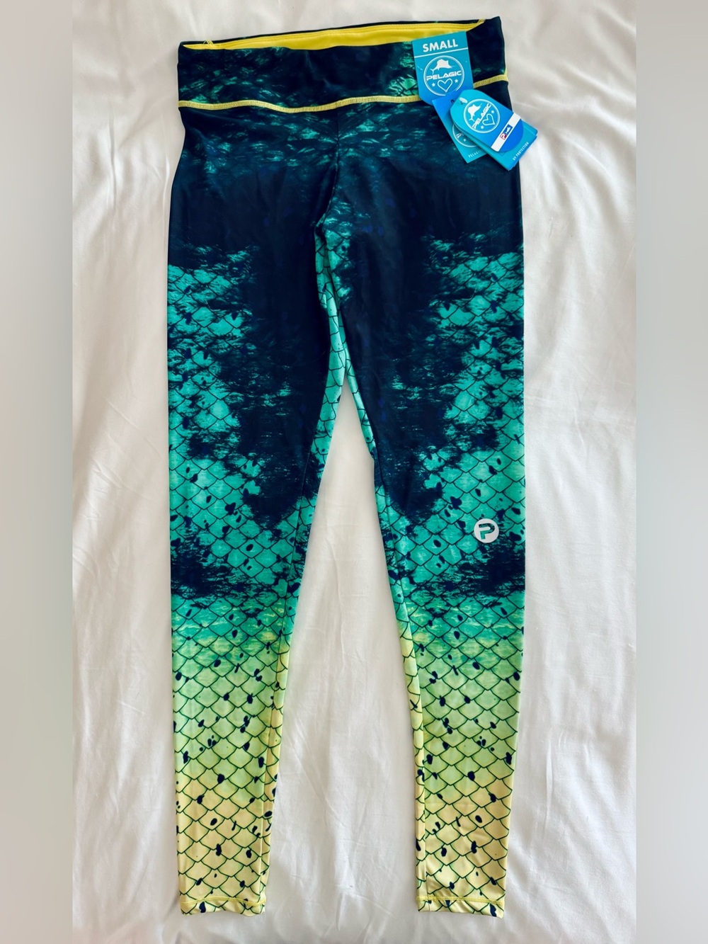 Pelagic Women’s Dorado Performance Fishing Leggings